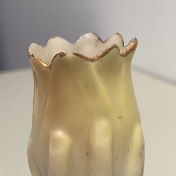 Vintage W&R Carlton China Stoke on Trent Lucky White Heather From Brighton Vase - Picture 6 of 14